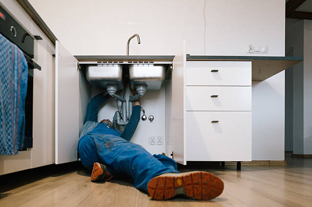 Professional Leak Detection technician working in Bluffton, GA
